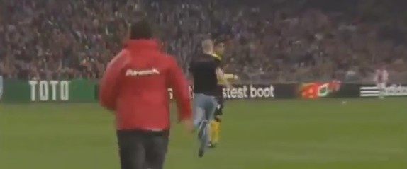 2015y04m30d_203212676