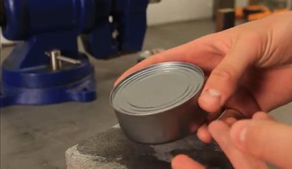 2015y05m04d_100923879