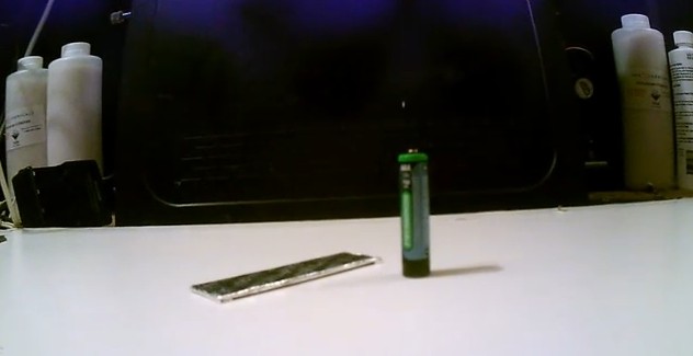 2015y06m02d_185603106