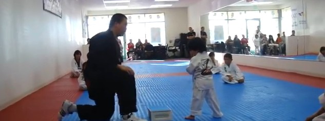 2016y02m04d_162243350